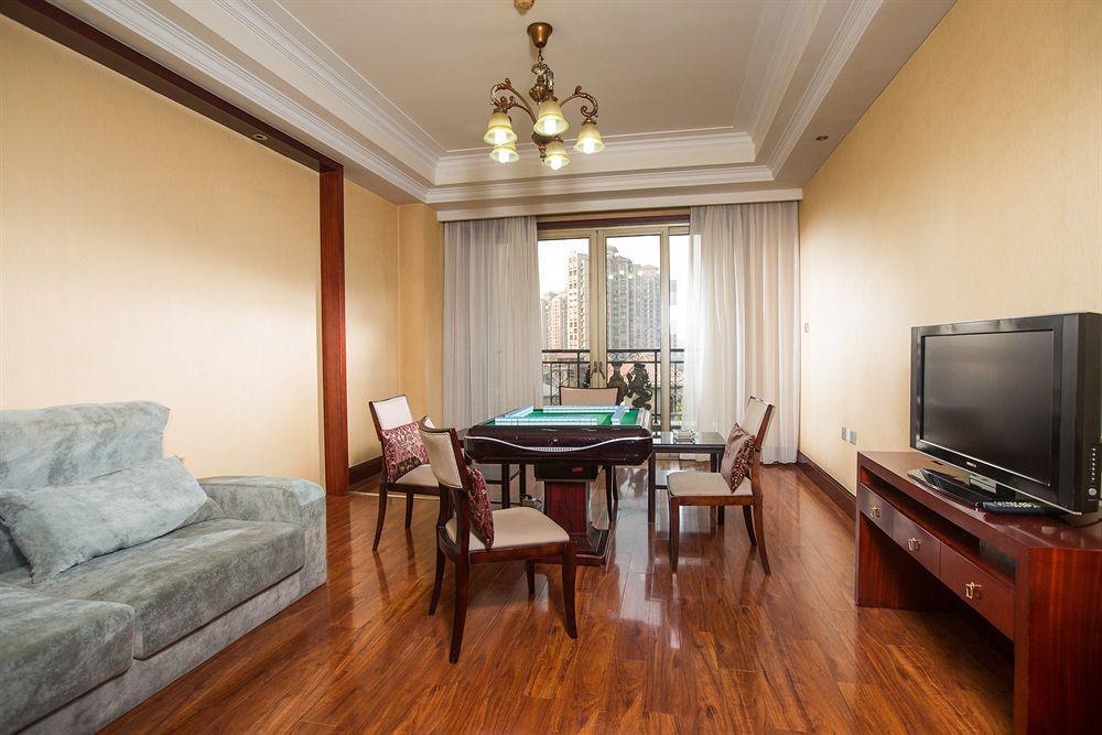 Nanjiao Hotel Shanghai 5*